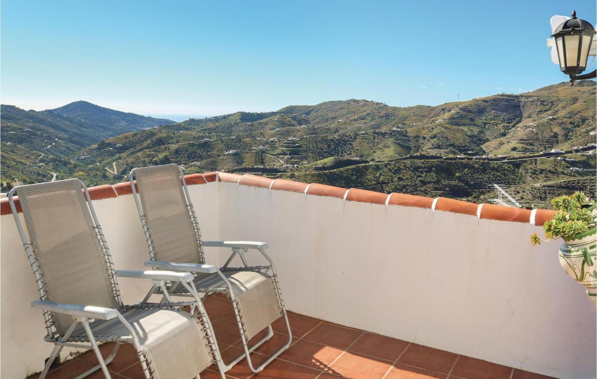 Nice Home In Canillas De Albaida With Wifi מראה חיצוני תמונה
