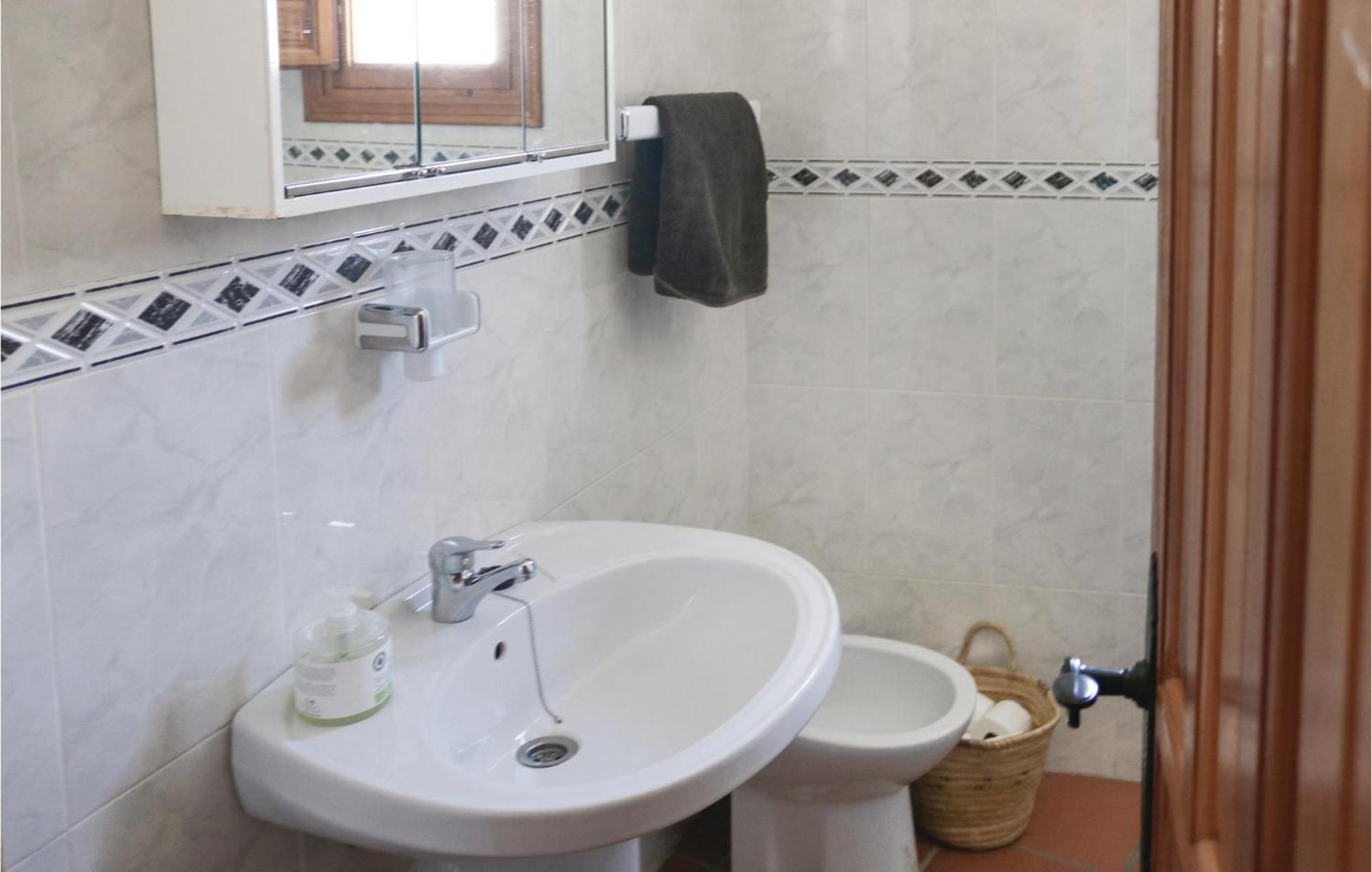 Nice Home In Canillas De Albaida With Wifi מראה חיצוני תמונה